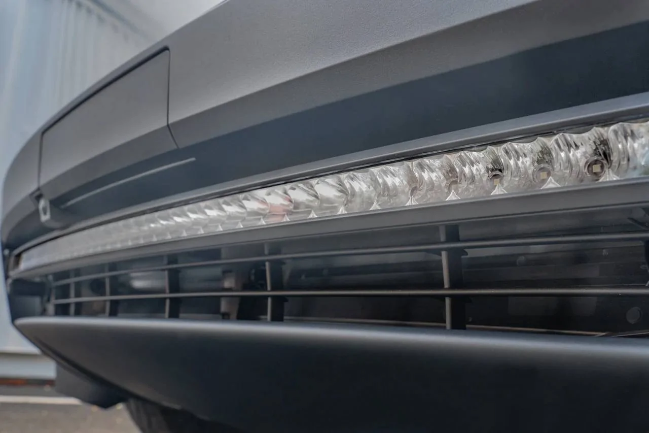 Tesla Roadster 2nd gen NEW Bumper Insert LED Lightbar - 40" Curved Light Bar / 48v (no converter!) / Retain Tow Hook Functionality - T Sportline 01_CYB_-_40__Lightbar_Install_-_Web-15_4000x.progressiv