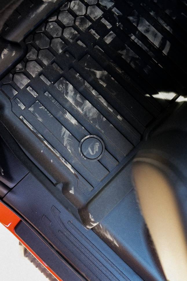 Tesla Cybertruck After Off-Roading 07123B95-648D-4DDD-AC58-446B31593F52