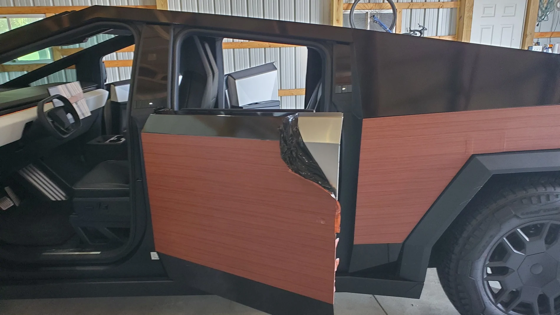 Tesla Roadster 2nd gen Bout to remove my vinyl wrap, any tips? 1