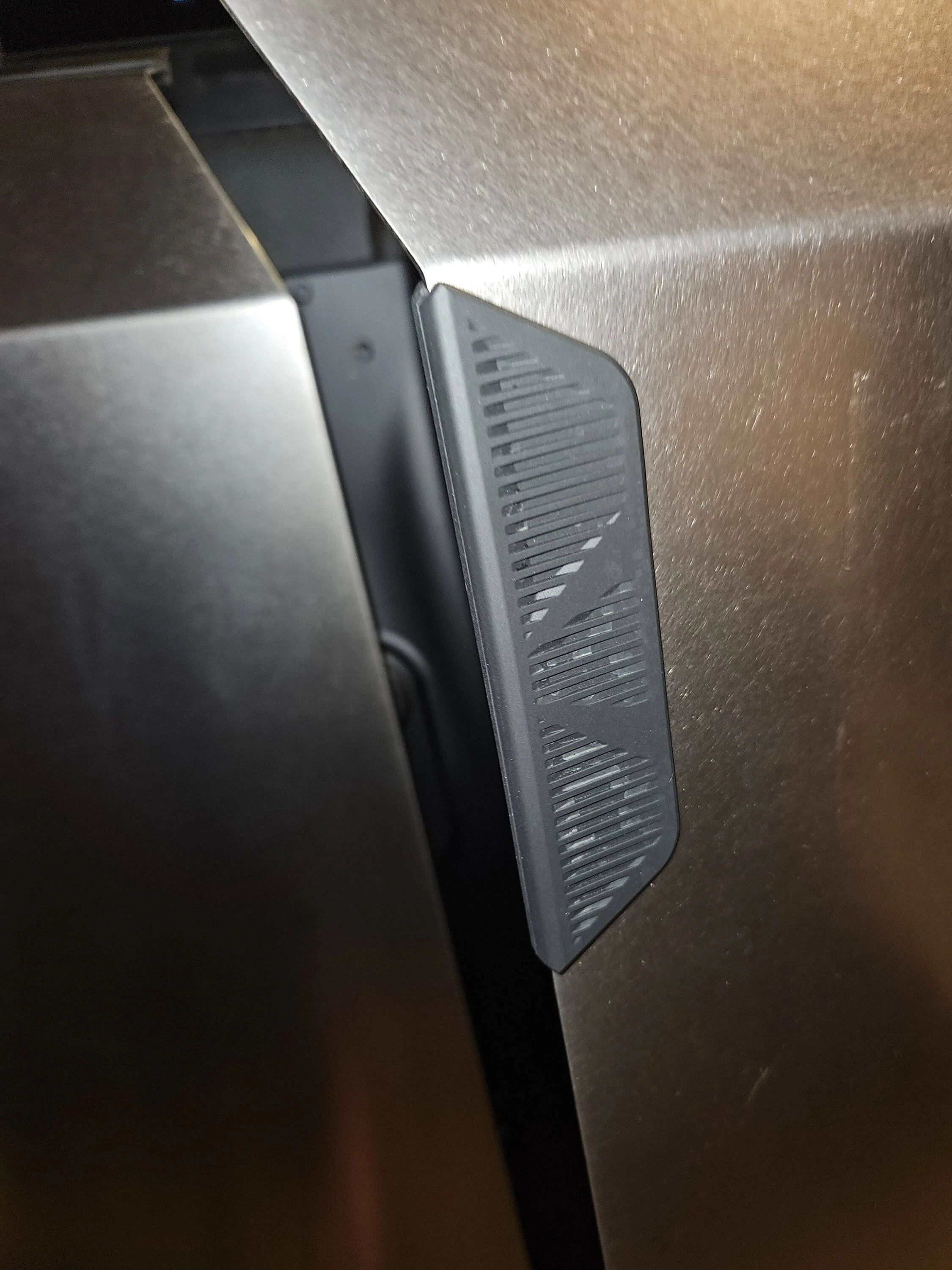 Tesla Roadster 2nd gen Interesting door Handles for the CT 1000015243