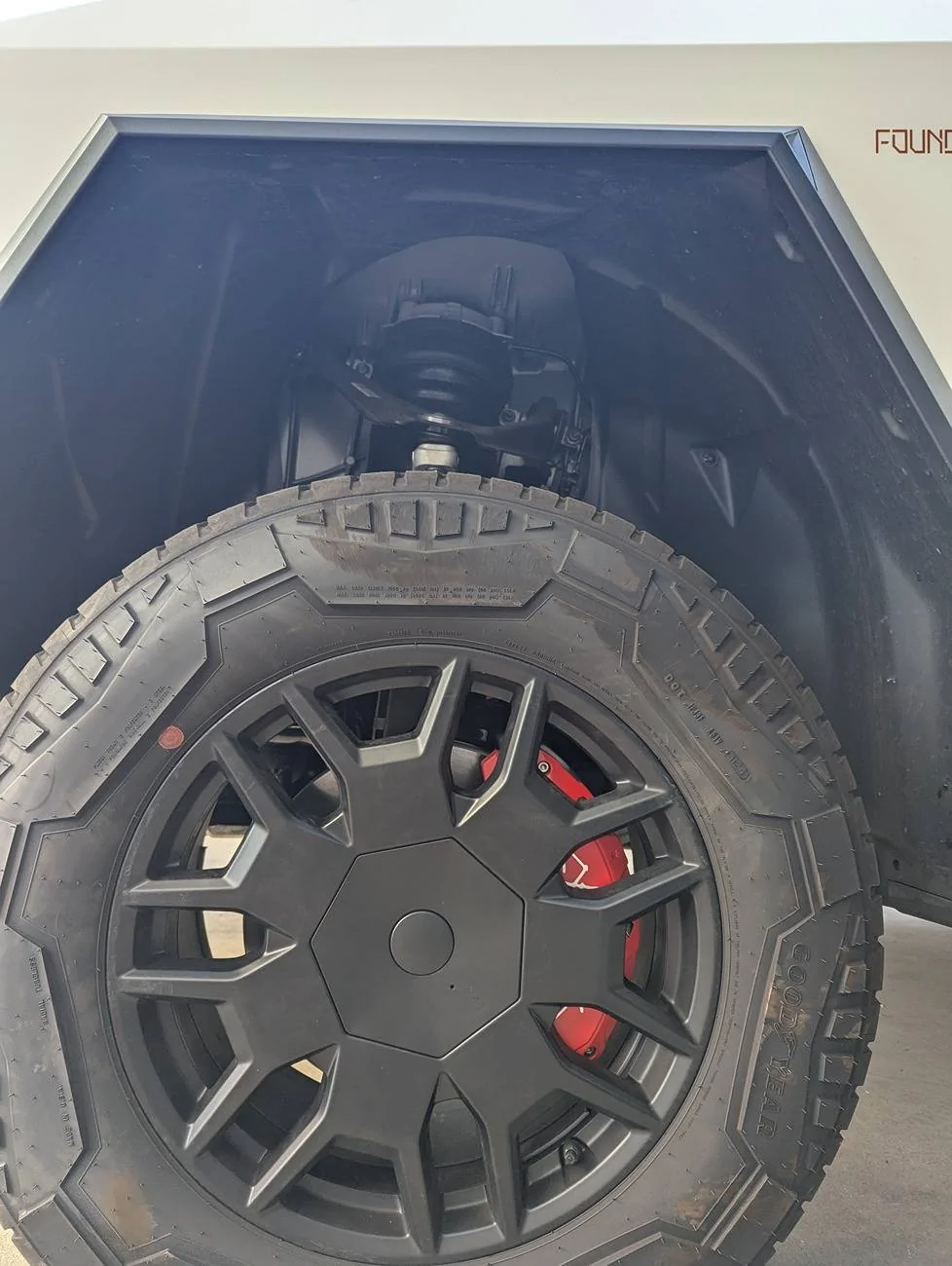 Tesla Roadster 2nd gen Brake Caliper Covers? 1000062117