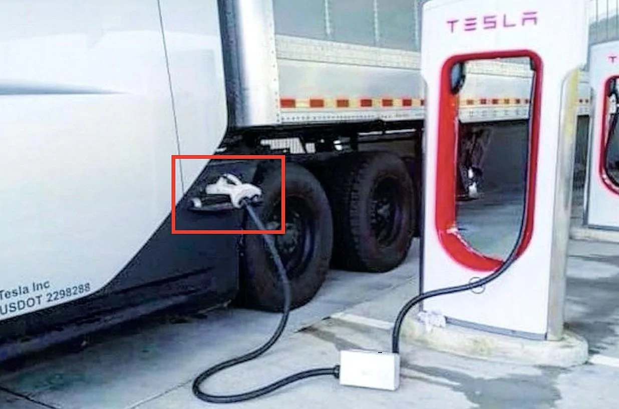Tesla Cybertruck Cybertruck Megacharger compatibility possible? After Megacharger stall for smaller vehicles spotted 1690469150535