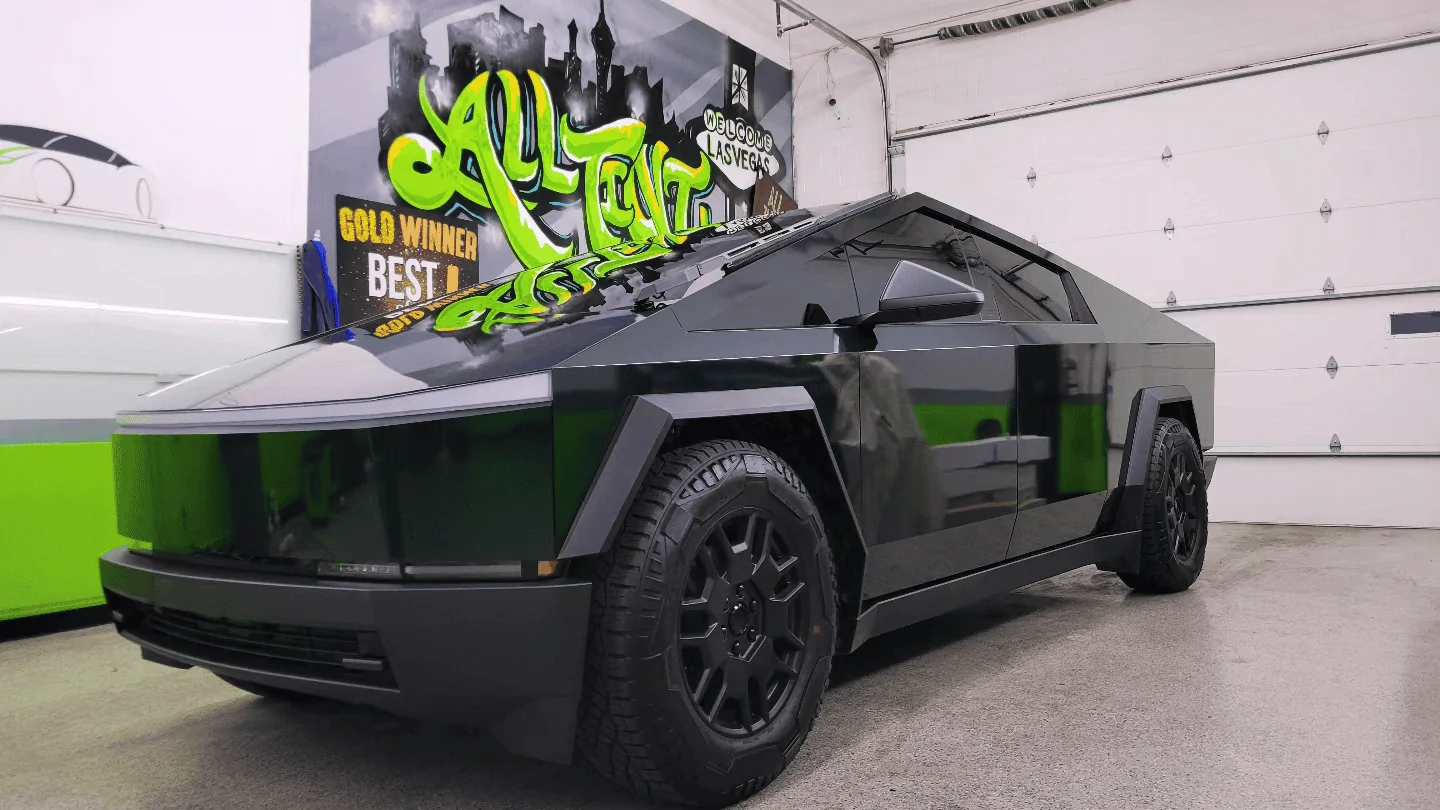 Tesla Cybertruck 3M Purple / Black Iridescent vinyl wrap 1717714527145-7