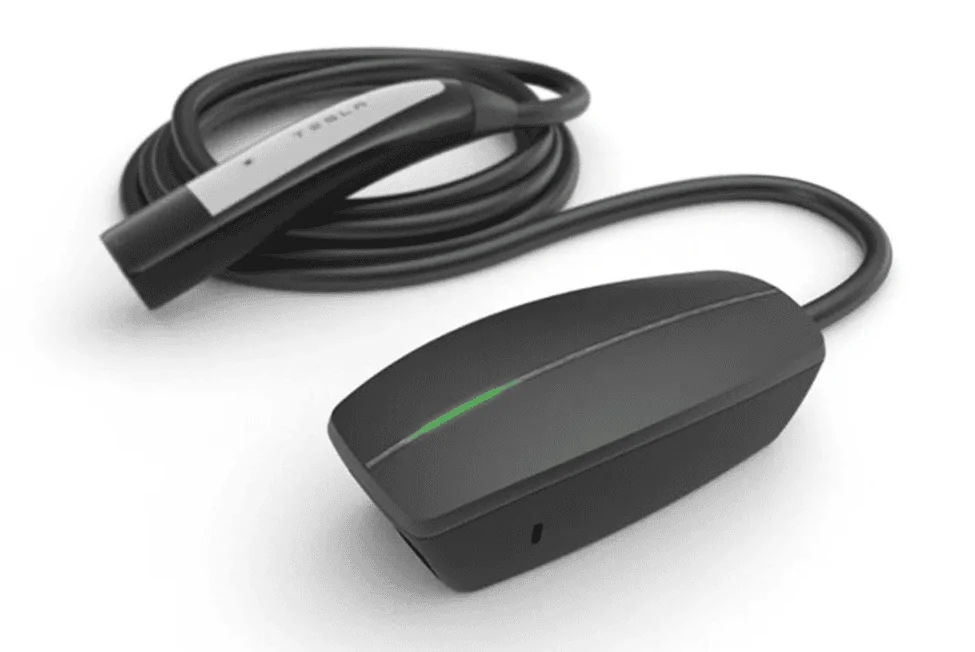 Tesla Roadster 2nd gen PowerShare Mobile Connector (Gen 3) -- Discussion 1718642216351-fa