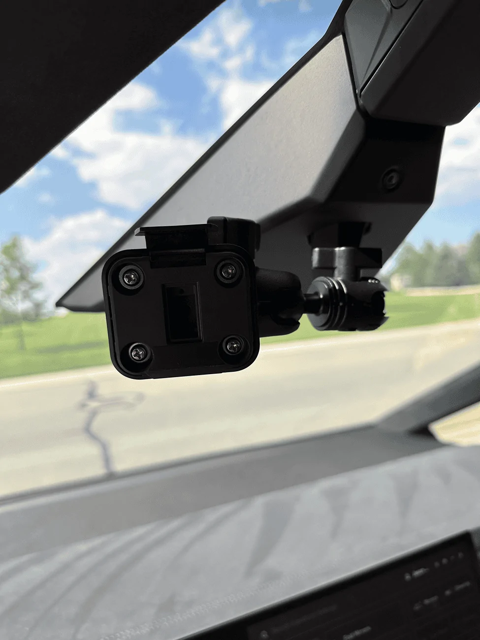 Tesla Roadster 2nd gen Replacing the rearview mirror with this... 1720826430336-