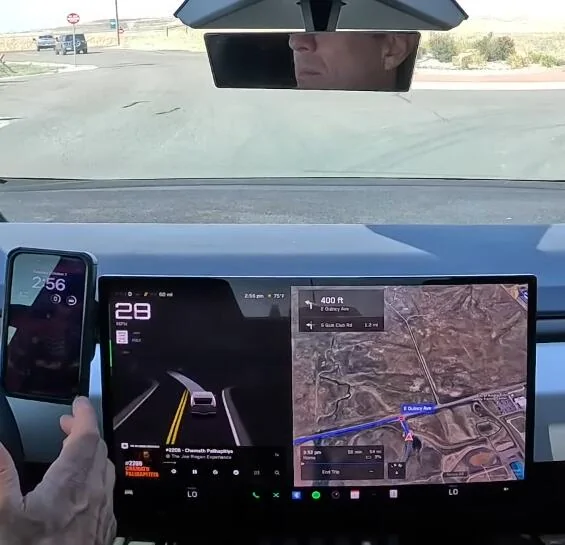 Tesla Roadster 2nd gen 5 Bad FSD DISENGAGMENTS on my first day. 1727902306365-z8