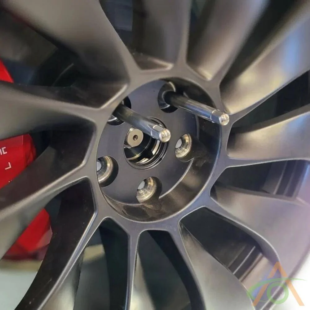 Tesla Roadster 2nd gen Recommendation for DIY tire rotation equipment? 1729798082898-0g