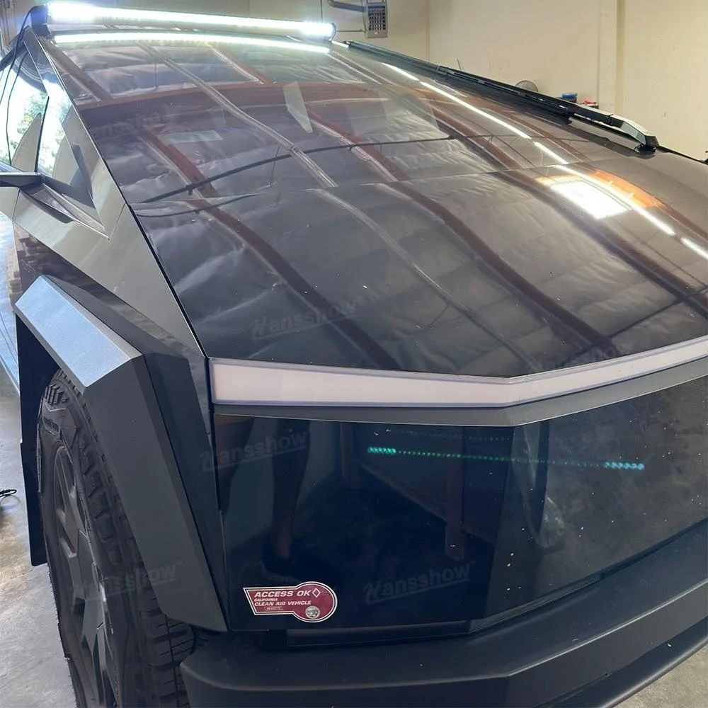 Tesla Cybertruck Largest LIGHTBAR 52-inch light bar effectively focused and projected to near and far areas, providing a wider angle and farther range of vision! 1_6525278e-5a69-4270-ad41-7a0b2846178