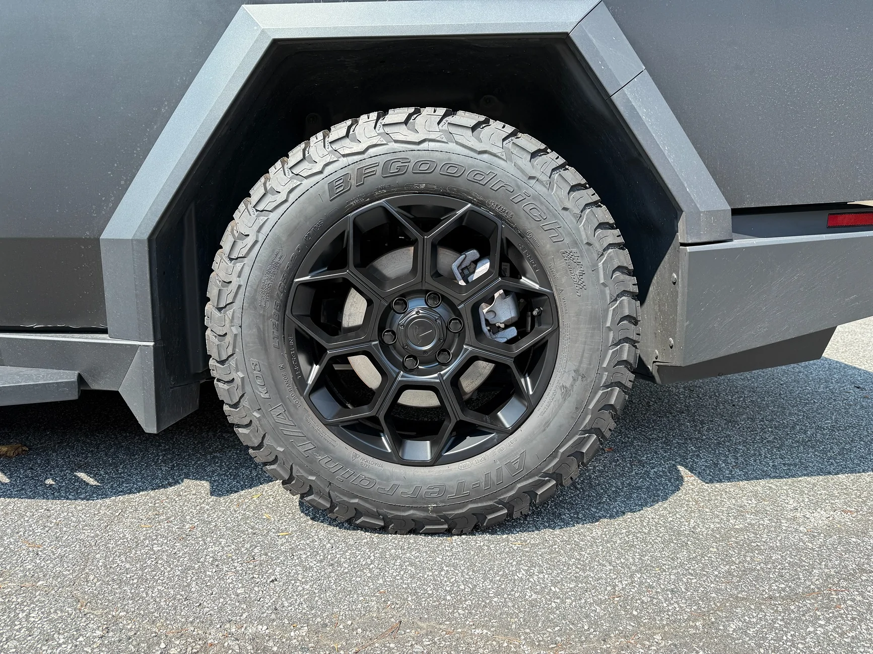 Tesla Cybertruck T Sportline 20" CT7 & BFG K03 Tires Installed! 2