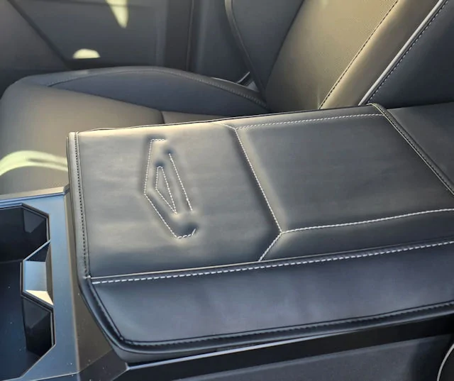 Tesla Roadster 2nd gen BestEvMod Armrest Pad Cover 20240501_074147 (002)