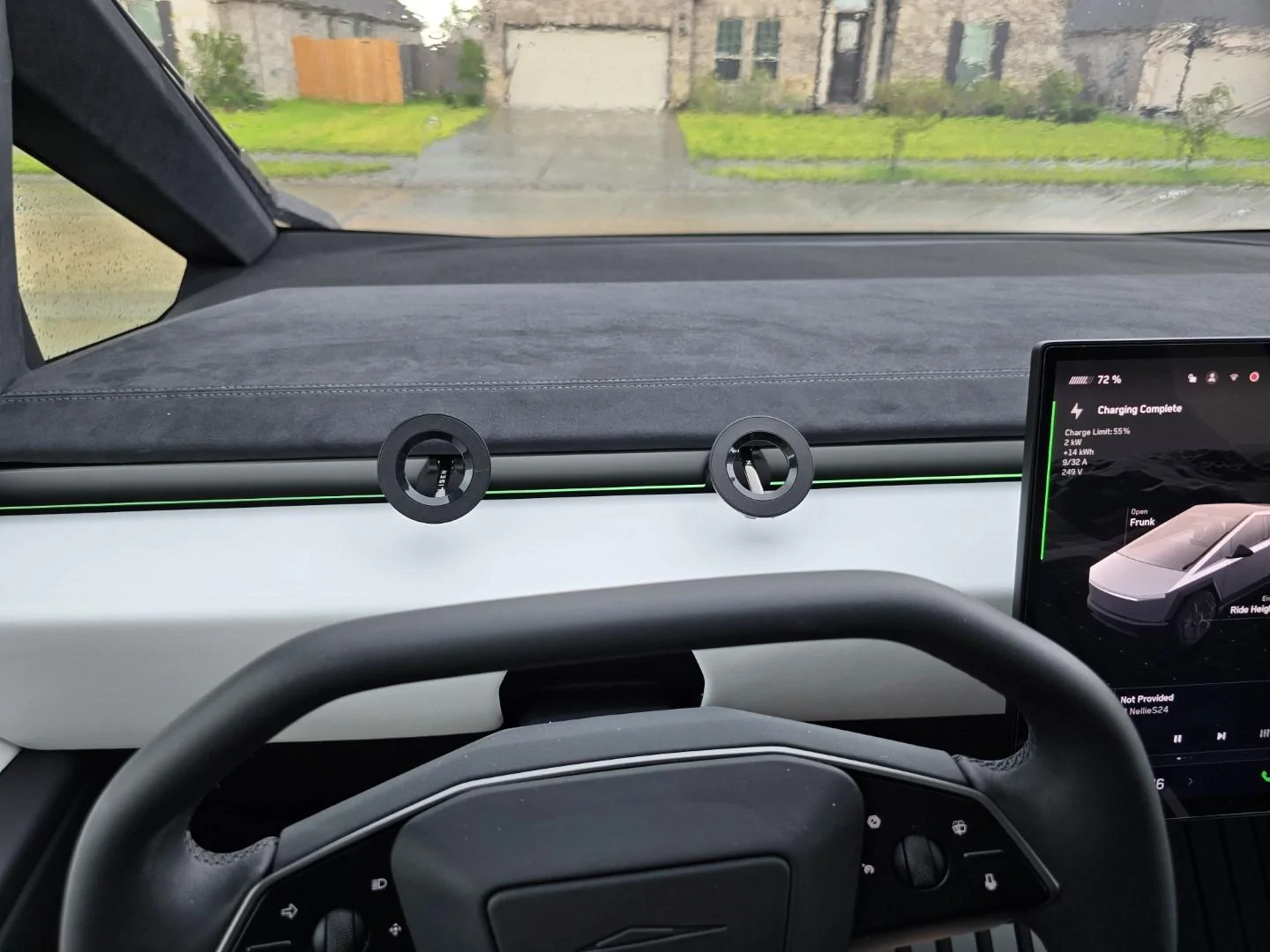 Tesla Roadster 2nd gen Dash Mounted Tablet Solution 20240711_143409 (Large)