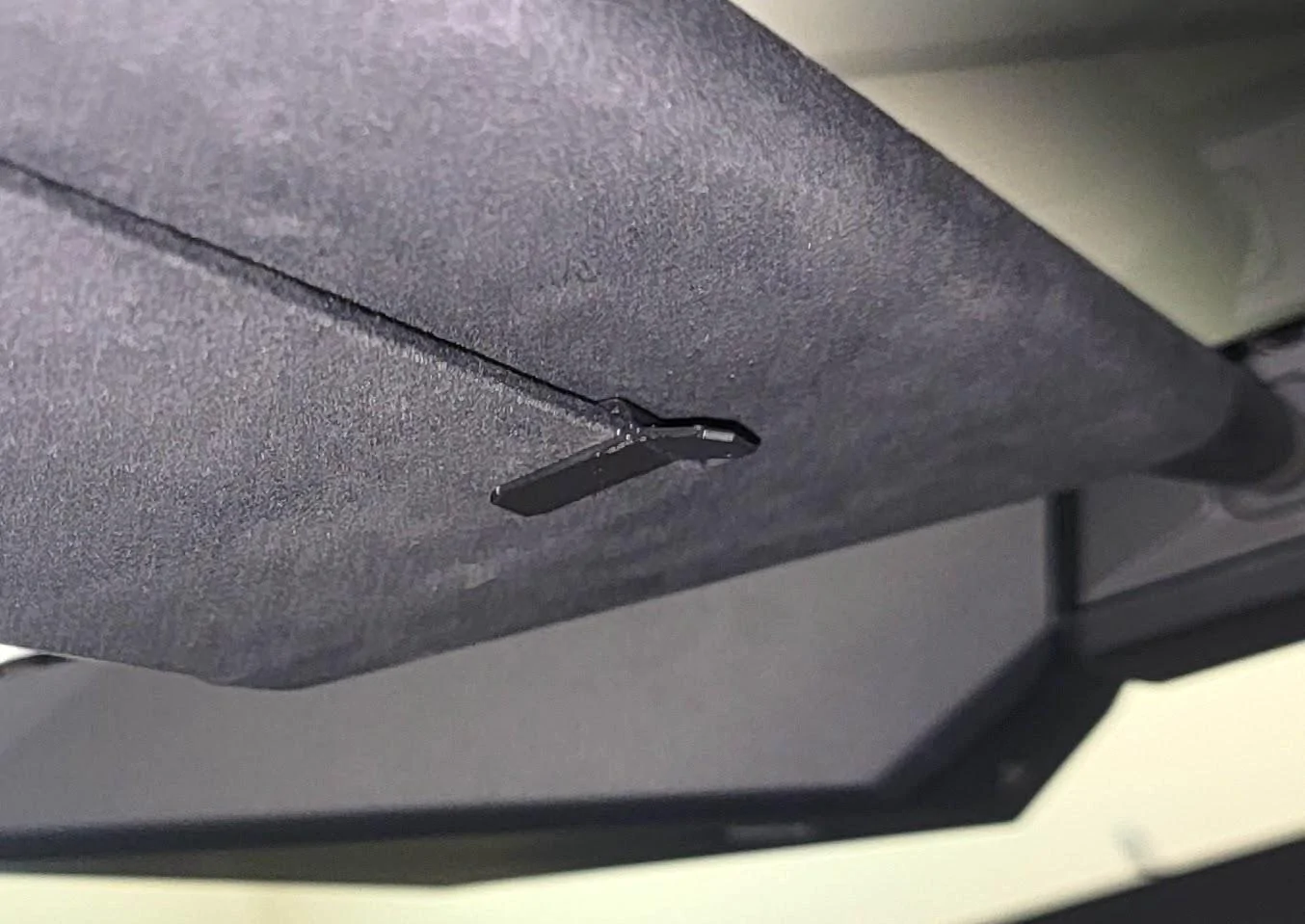 Tesla Roadster 2nd gen Sun Visor Extender Flip / Grab Tab (3D print) 20240822_084409
