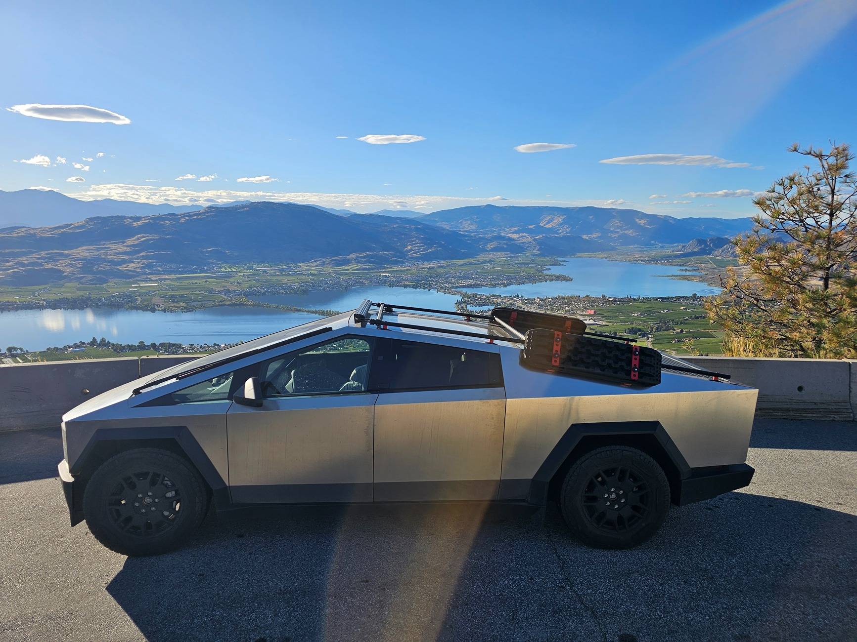 Tesla Cybertruck Can we still call off grid camping in the Cybertruck Boondocking? 20240923_165306