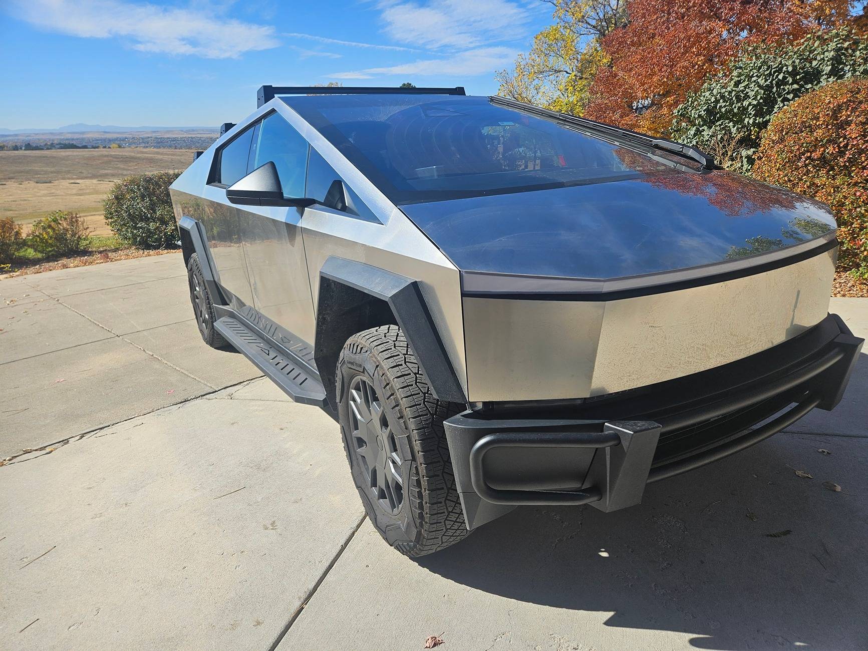 Tesla Cybertruck Black Friday Special: 23% Off Storewide!🔥 20241025_120115 (1)