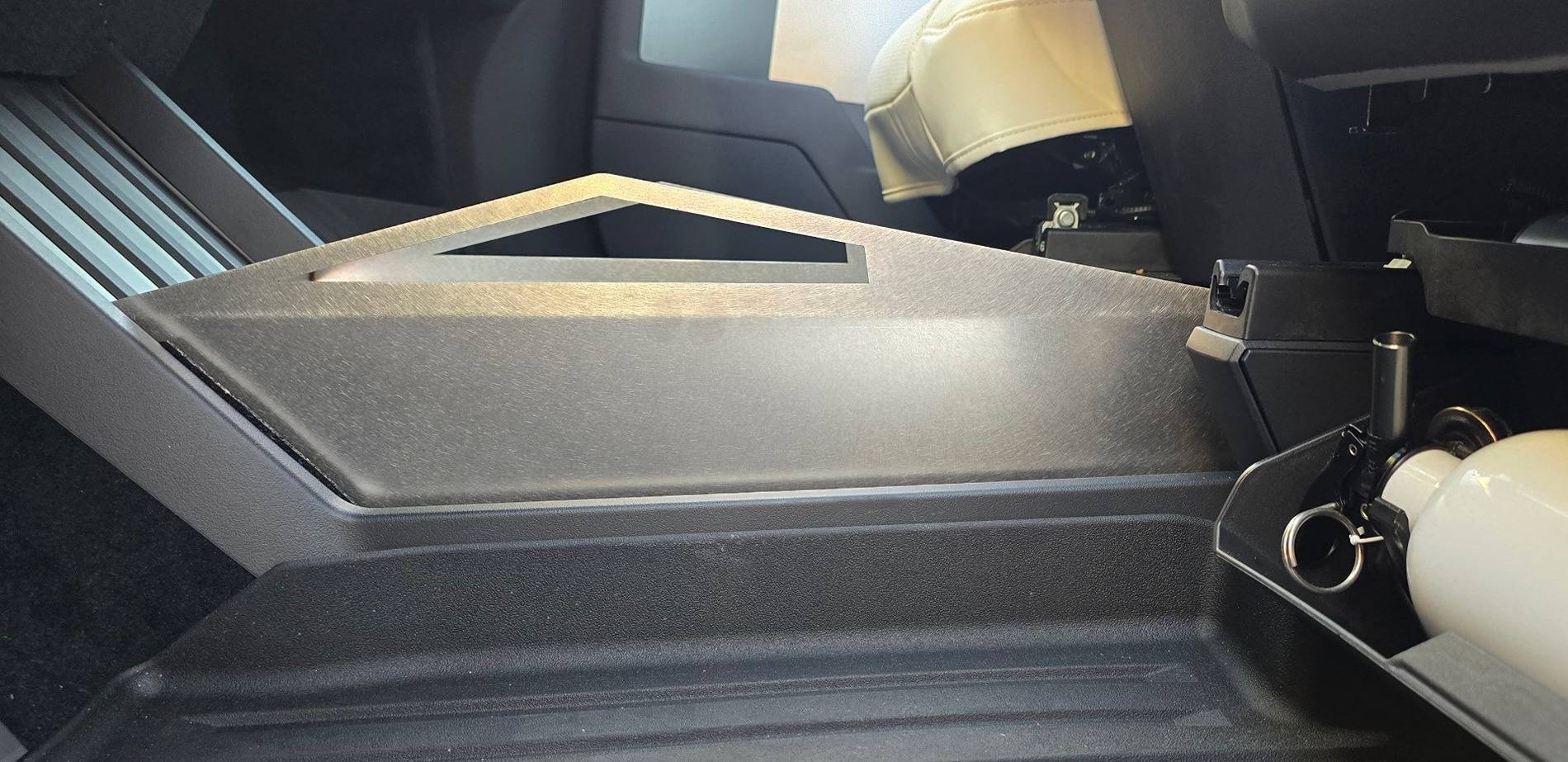 Tesla Cybertruck Introducing Cybertruck.Supply! 👨‍🏭 Precision made accessories for your Cybertruck 20241025_172859 (Large)