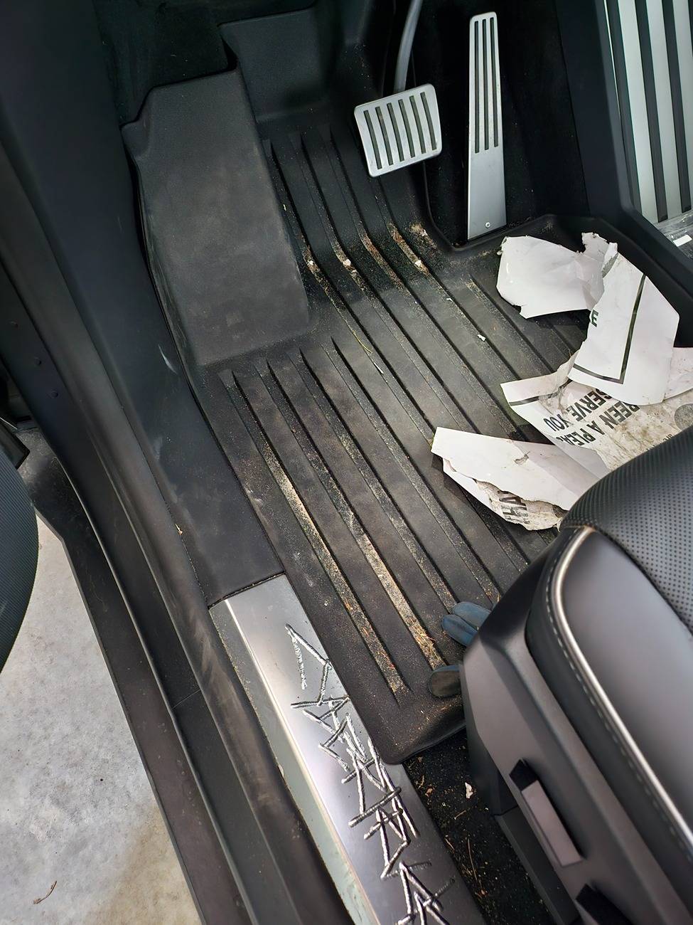 Tesla Cybertruck ⚡ Test & Win Big in Our 2-Round Floor Mats Giveaway Challenge [3Wliners]! 🚗 20250314_153931