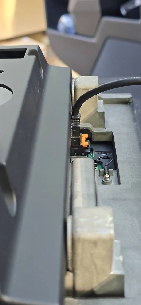 Tesla Roadster 2nd gen Failed screen tilt install - USB-C interference 20250413_162759