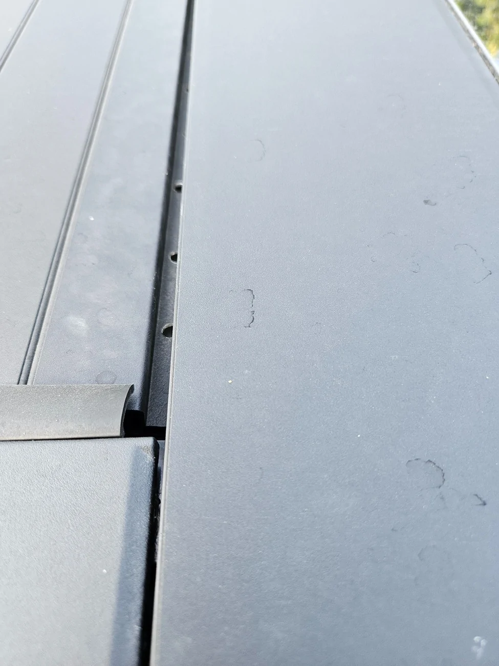 Tesla Roadster 2nd gen Leaking in the bed ….. 20250830_174225