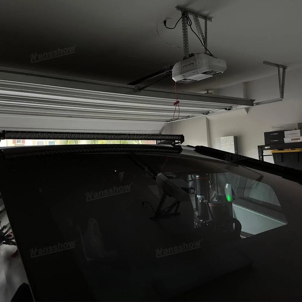 Tesla Cybertruck Largest LIGHTBAR 52-inch light bar effectively focused and projected to near and far areas, providing a wider angle and farther range of vision! 3_e5ec8932-ea81-4352-8b5a-75e4b3aa49d9