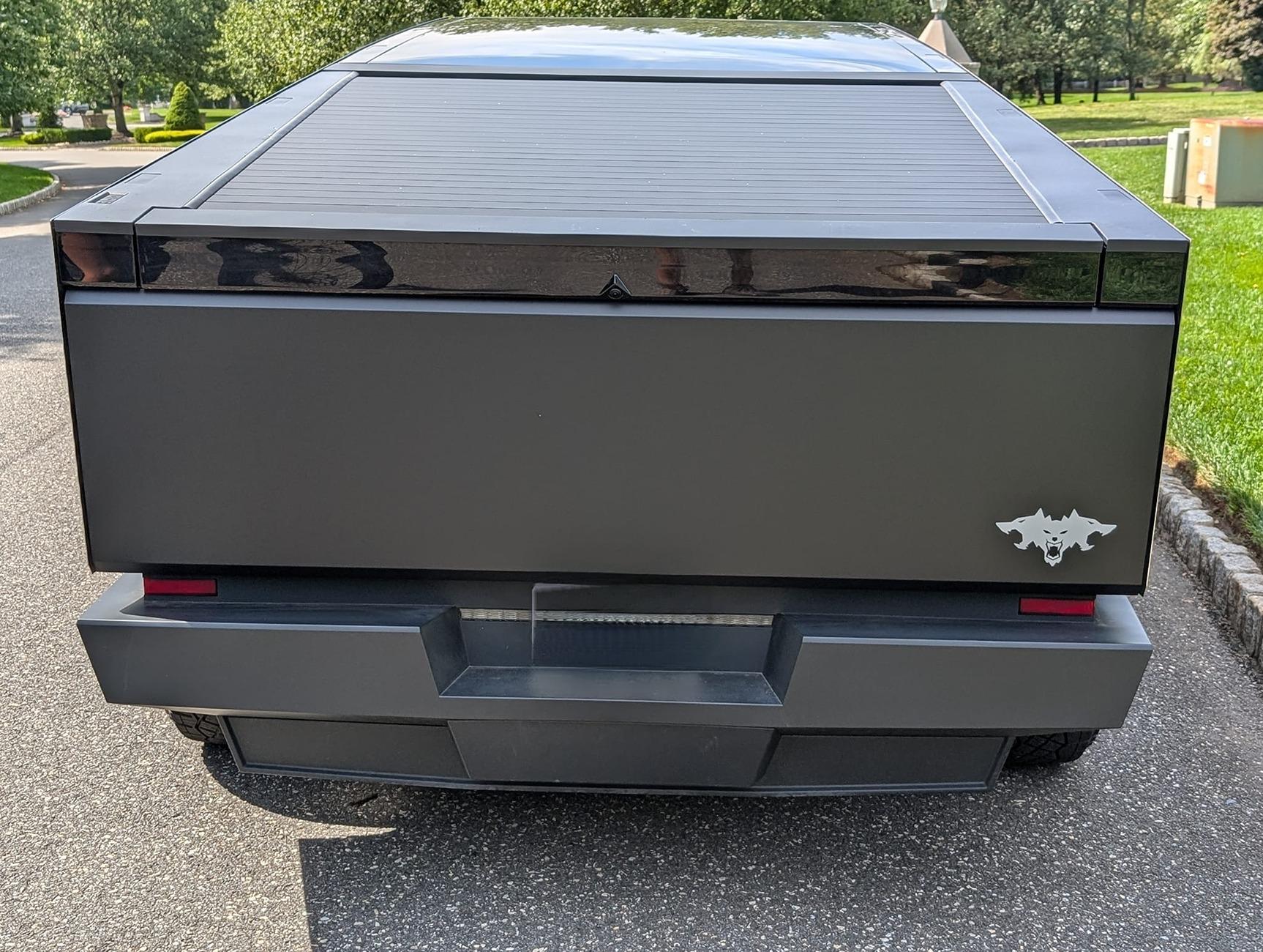 Tesla Cybertruck BLACK Vinyl Wrap & PPF Cybertruck -- Photos & Videos 458236769_10223927691130968_4462960119098535523_n