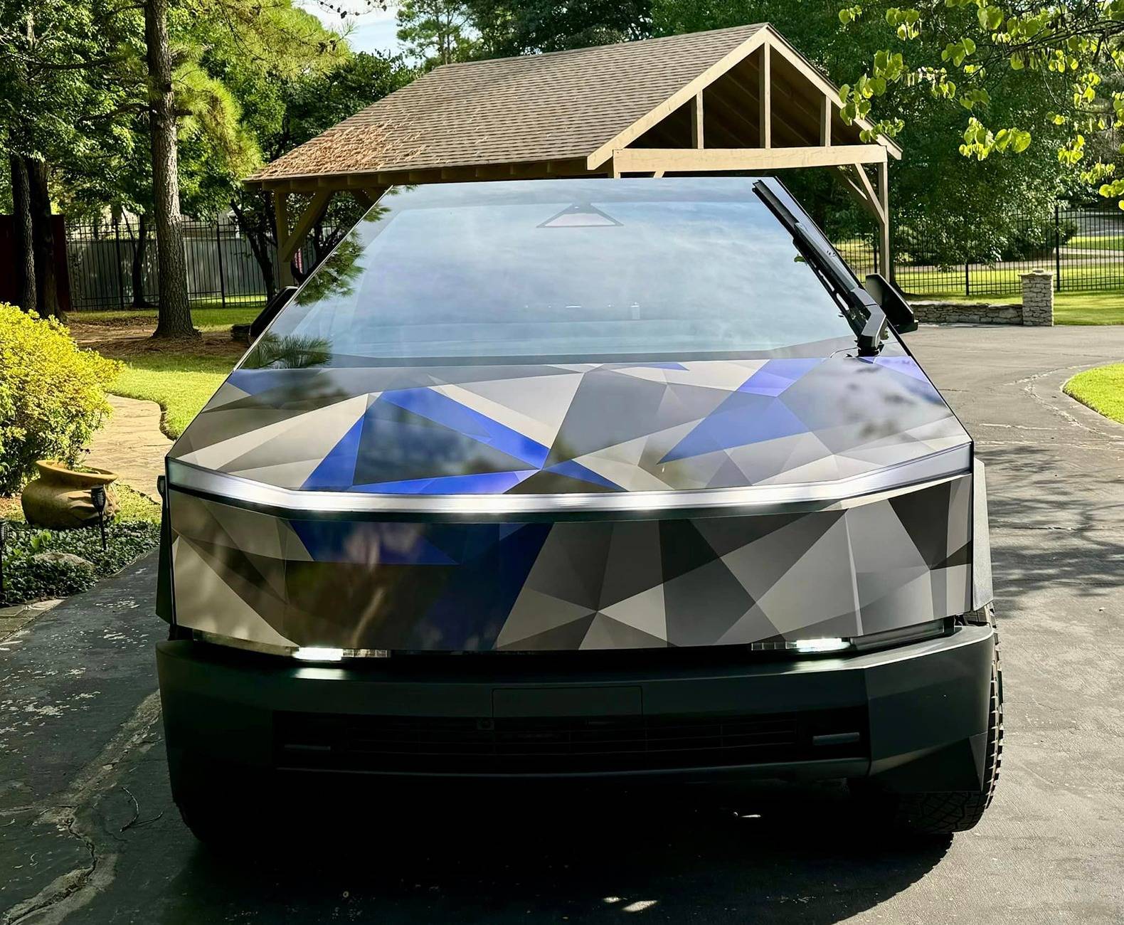 Tesla Cybertruck CUSTOM GRAPHICS / DESIGN / THEME Vinyl Wrap & PPF Cybertruck -- Photos & Videos 461346526_845008481157162_7591449102486223086_n