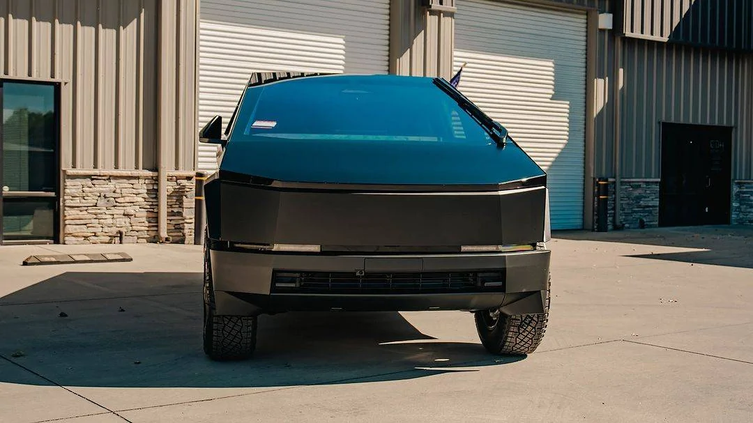 Tesla Cybertruck BLACK Vinyl Wrap & PPF Cybertruck -- Photos & Videos 464314207_18353515672185462_8559208123573257560_n