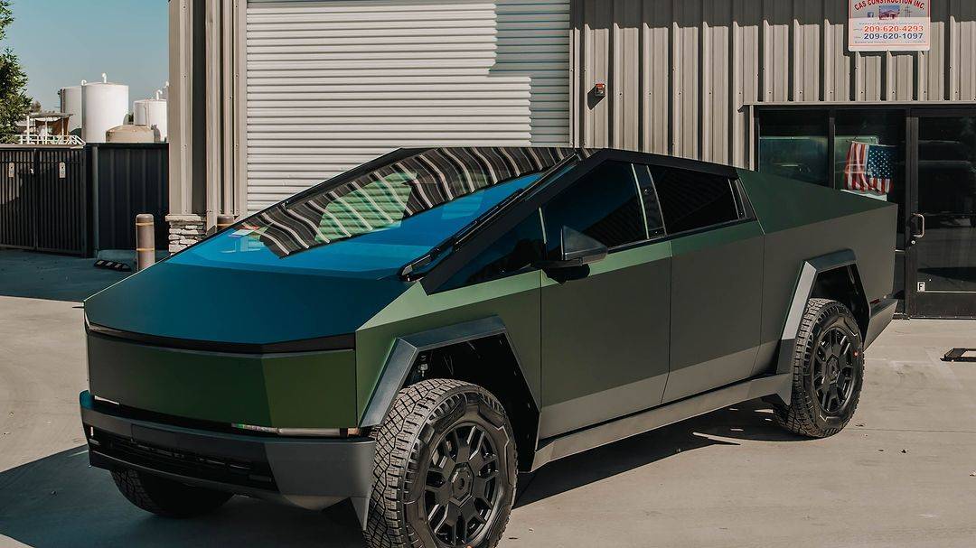Tesla Cybertruck BLACK Vinyl Wrap & PPF Cybertruck -- Photos & Videos 464369746_18353515681185462_6427234788806832991_n