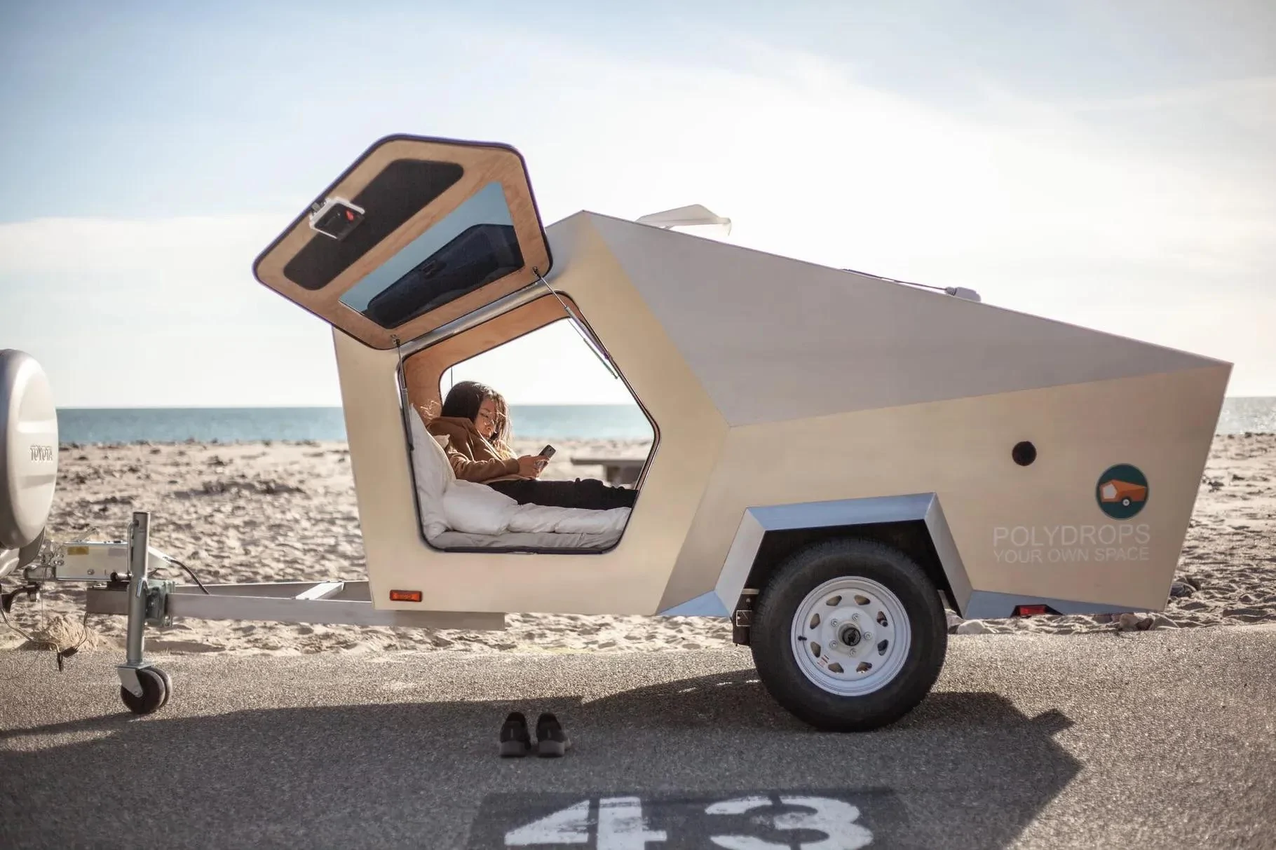 Tesla Roadster 2nd gen Another bed-mounted RV concept 87C6BBB8-B7A9-42DF-826B-3F6B28A5A5F0