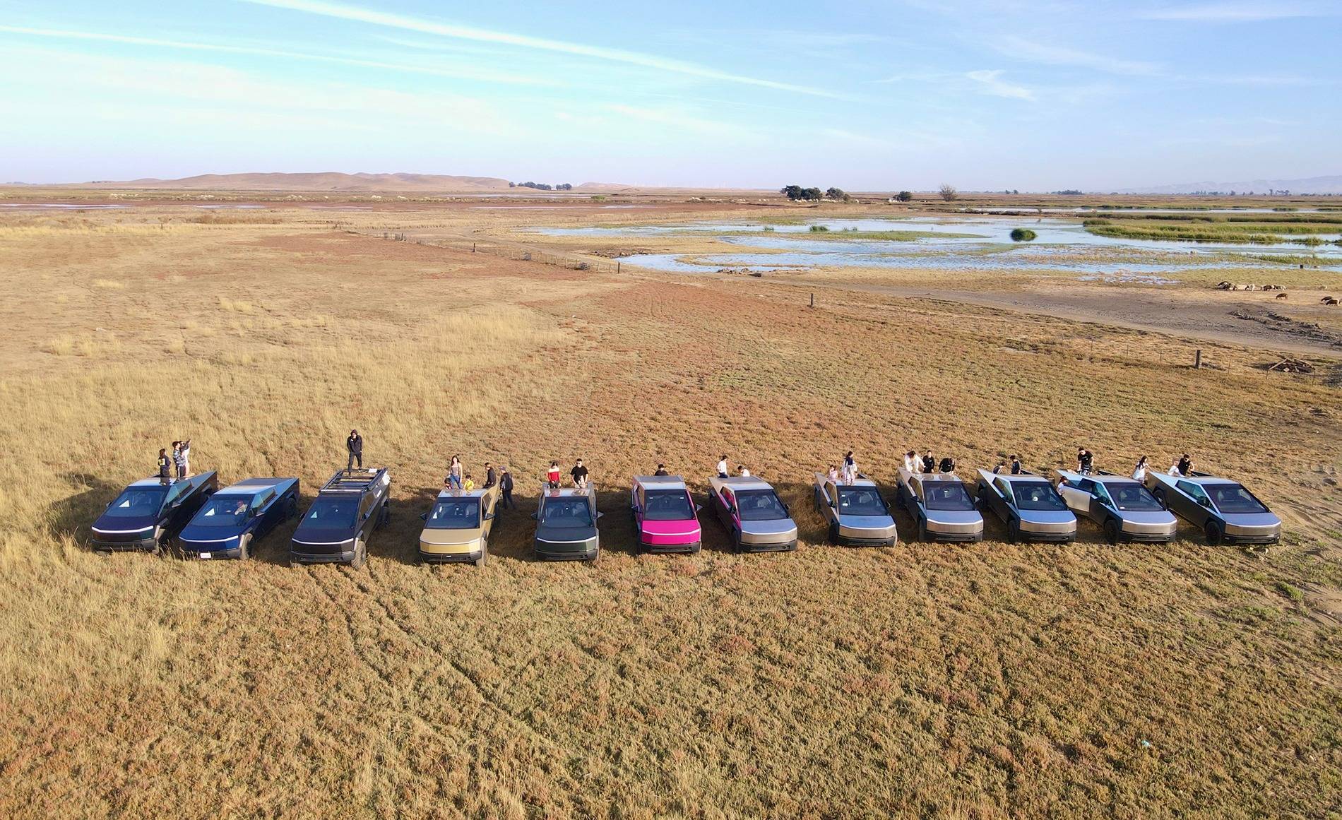 Tesla Cybertruck Who needs a boat when you have Wade Mode 96234244a015b870012759402108c1e1.JPG