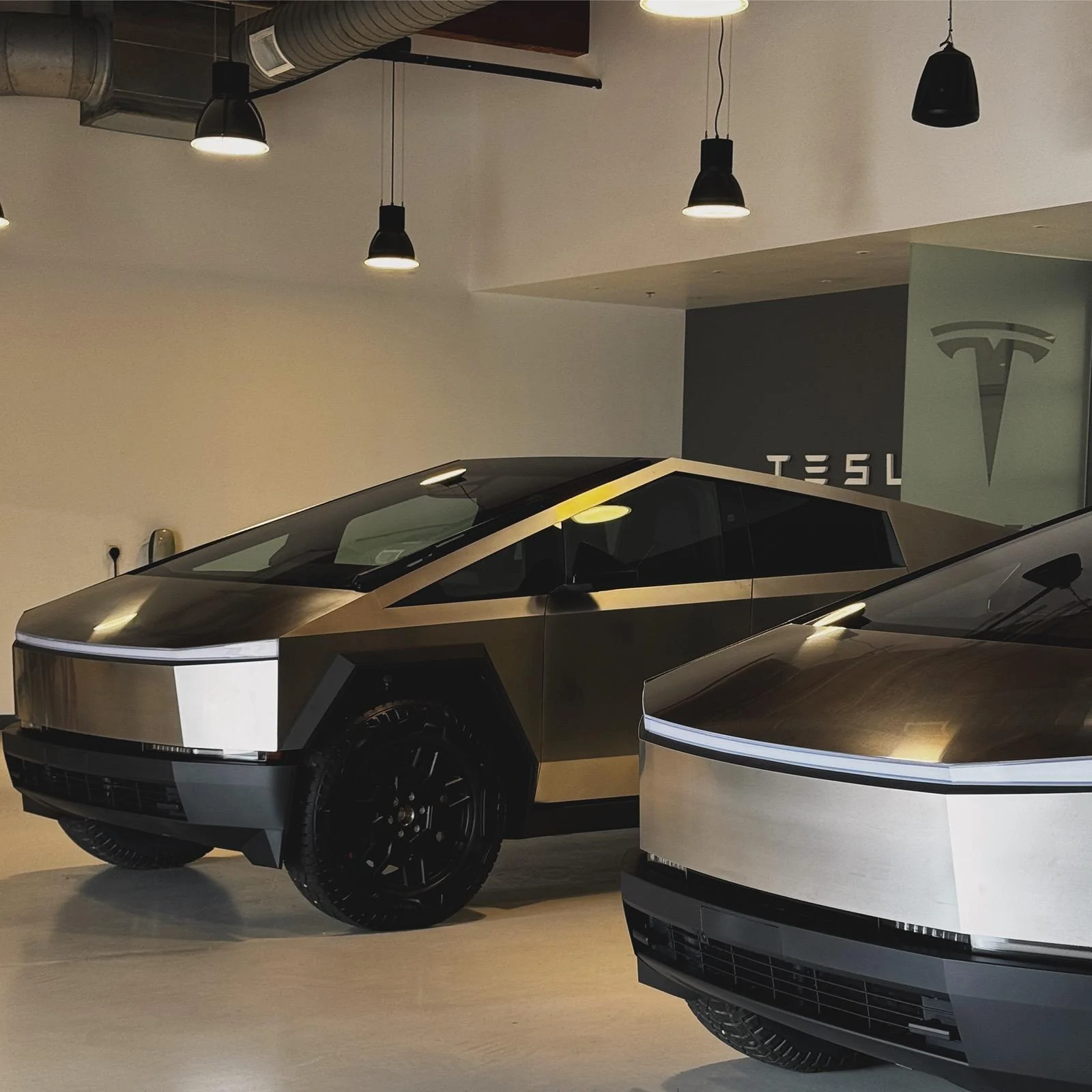 Tesla Roadster 2nd gen DFW Deliveries? A15C4E3C-8FB7-404B-BB8C-B1DF7AA2805F