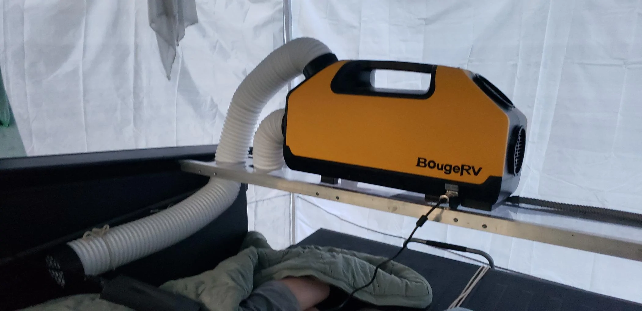 Tesla Cybertruck Tested: Sleeping in the Bed Vault BougeRV 2