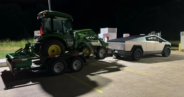 Tesla Roadster 2nd gen Cybertruck range while towing is HORRIBLE! Charging the JD