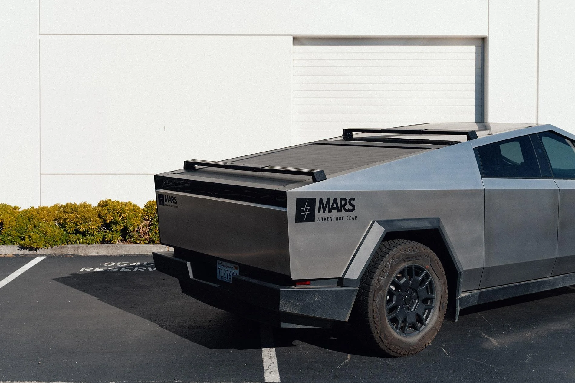 Tesla Roadster 2nd gen Crossbars release date CROSSBAR_004