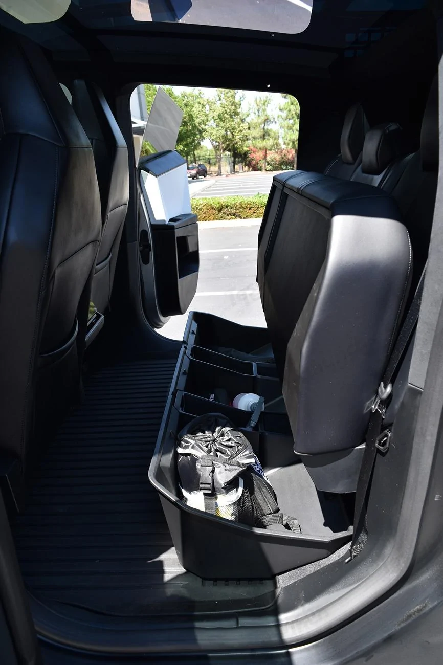 Tesla Cybertruck 🚀 Cybertruck Rear Underseat Storage Bin by Teslaunch - New Review by CT Owner! 🔥 Cybertruck Rear Underseat Storage Bin By Teslaunch (4)
