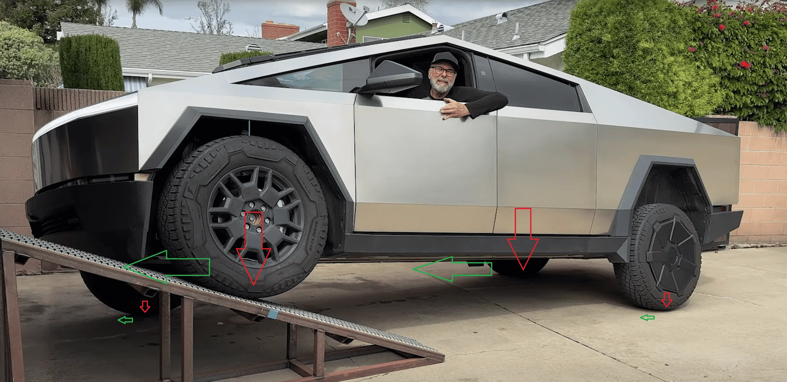 Tesla Roadster 2nd gen CyberBeast Cybertruck Suspension Deep Dive and RTI Test | Car and Driver Cybertruck Wheel Articulation mku