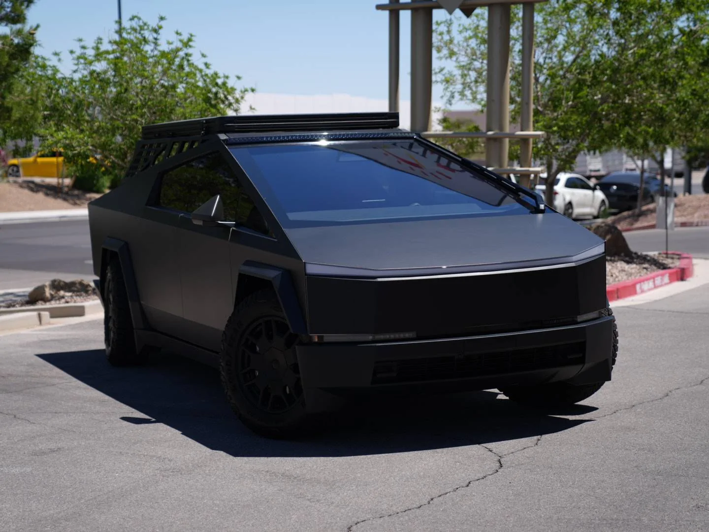 Tesla Cybertruck What did you do TO / WITH your Cybertruck today? 👨🏻‍🔧🧰🚿🛠 DSC00632