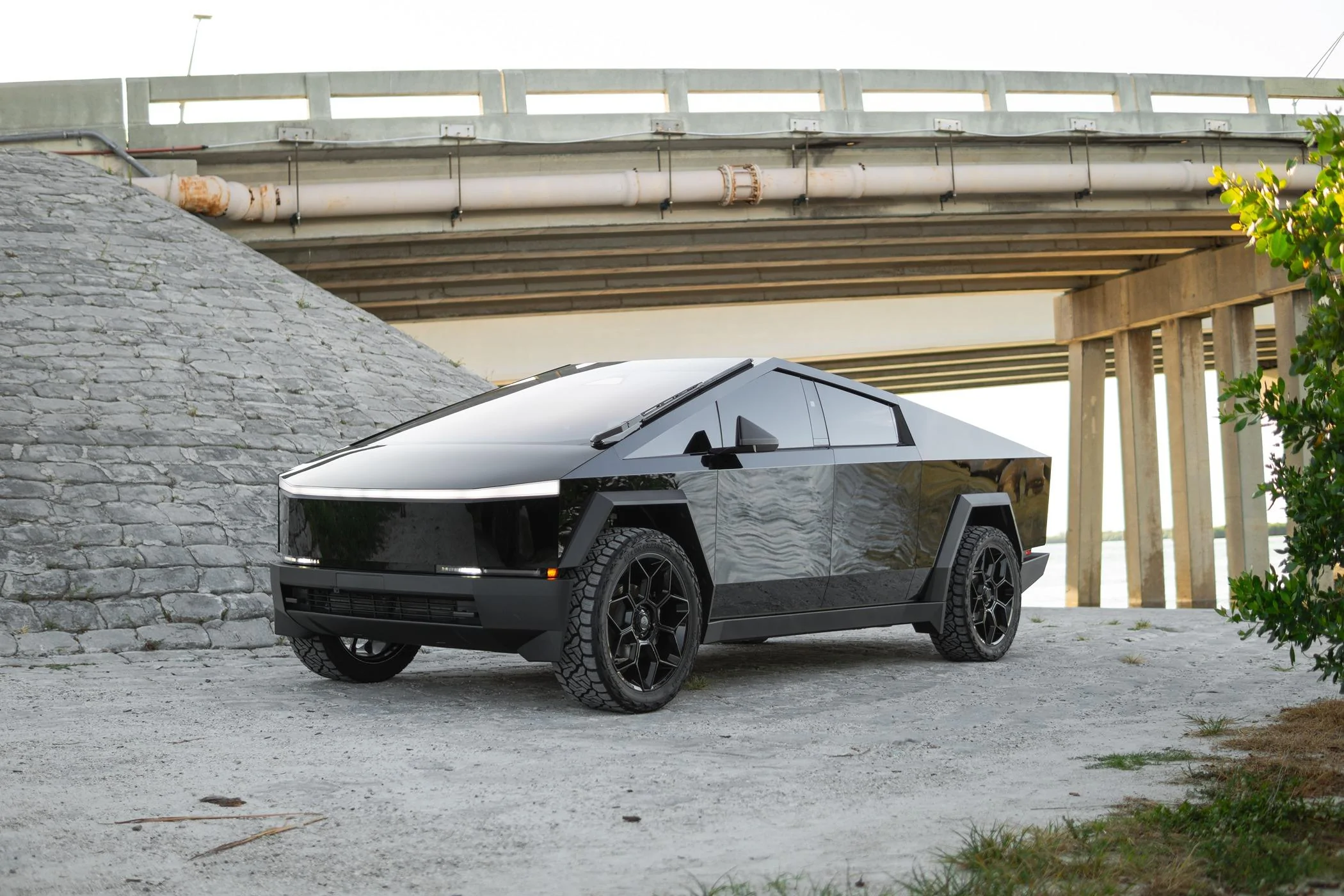 Tesla Roadster 2nd gen Gloss Black Stek PPF & 24" CT7 wheels by T Sportline DSC06692 (1)