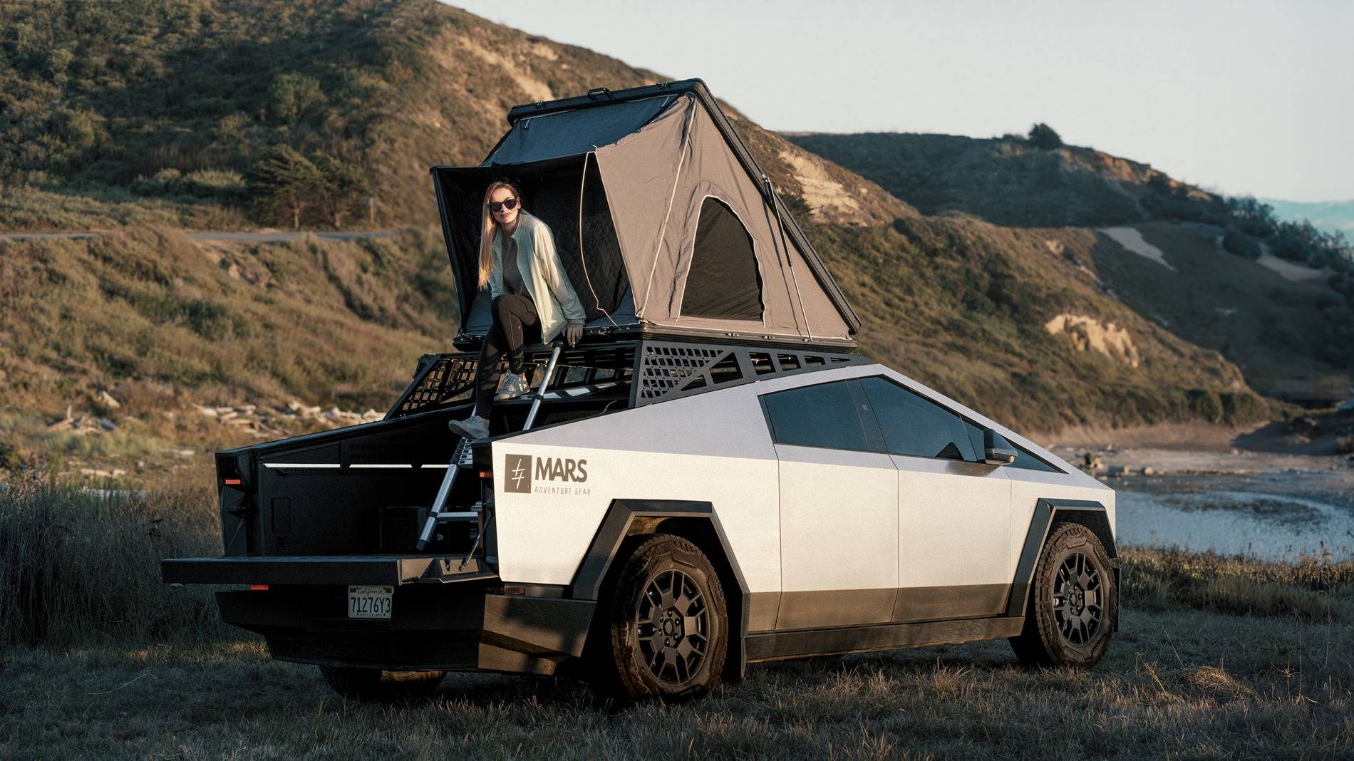 Tesla Cybertruck ALL CYBERTRUCK ACCESSORIES RESTOCKED: Crossbar, Roof Rack, Air Mattress, Cyberlanding Kit, and More! DSC09350-Edit copy