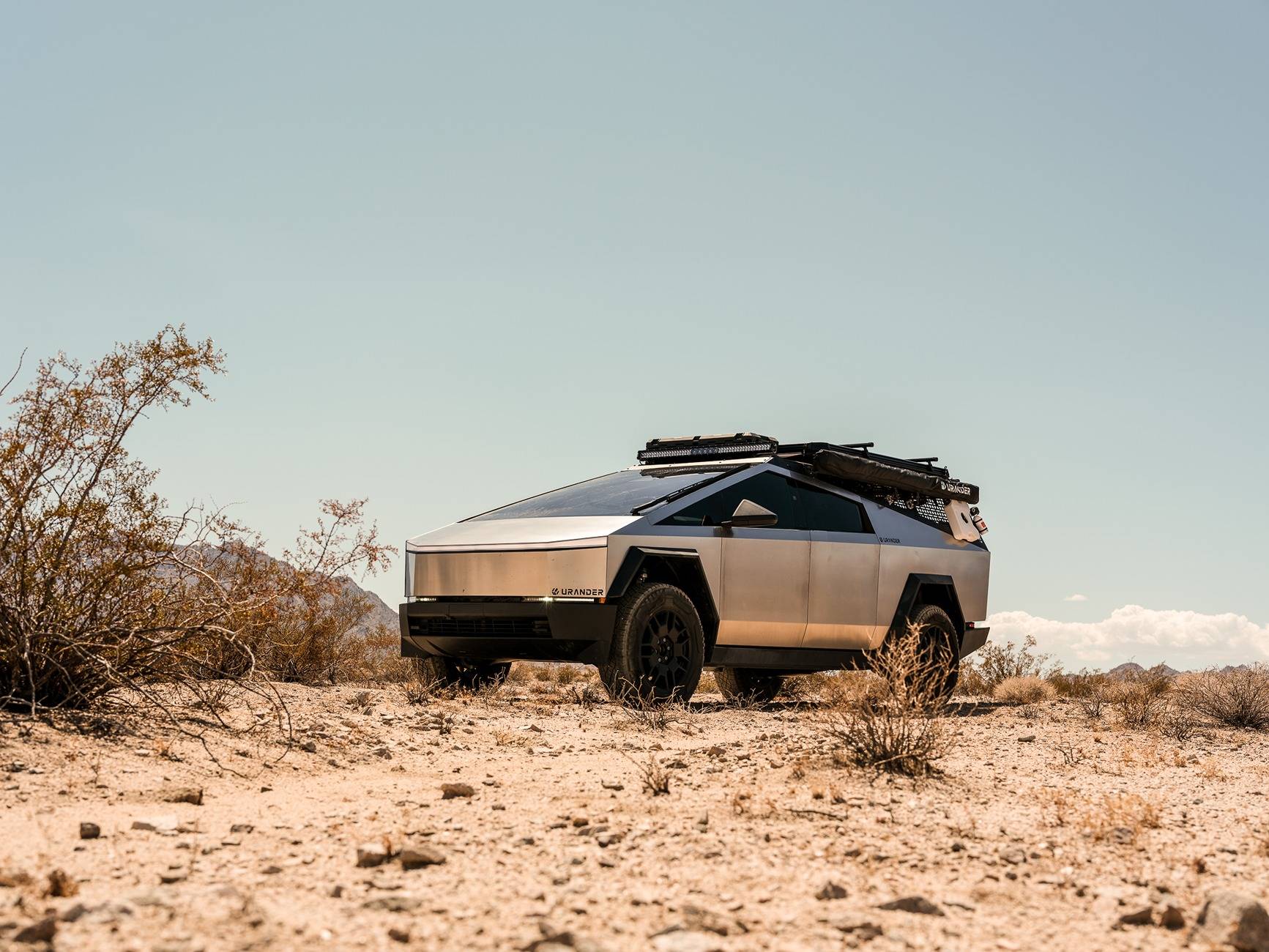 Tesla Cybertruck Joshua Tree Adventure with the Cybertruck – Overlanding Setup, CyberTent Mode, and LED-Lit Awning (Urander) DSCF6799