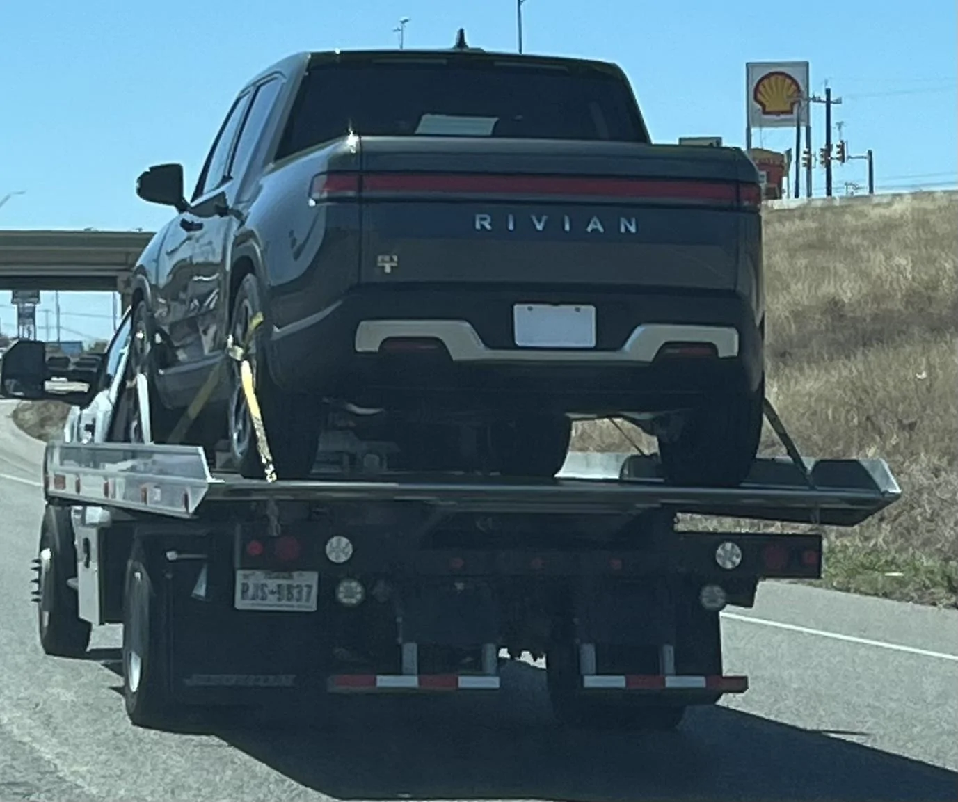 Tesla Roadster 2nd gen Rivian Spotted in Selma, Tx F4B7EB07-DA4E-429D-98D6-B0818391F303