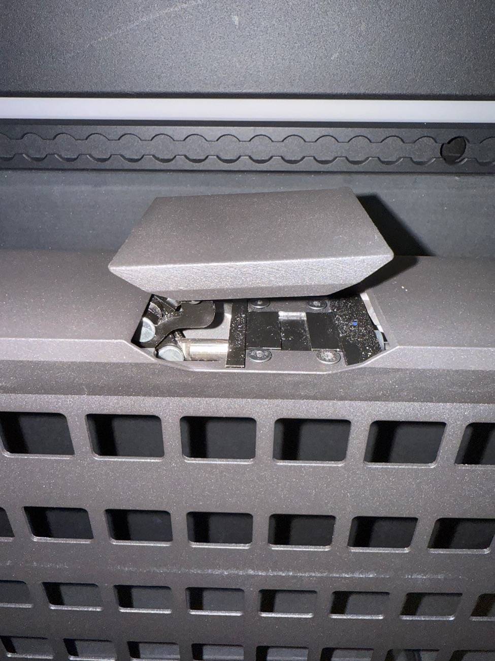 Tesla Roadster 2nd gen Ctmods vault divider image