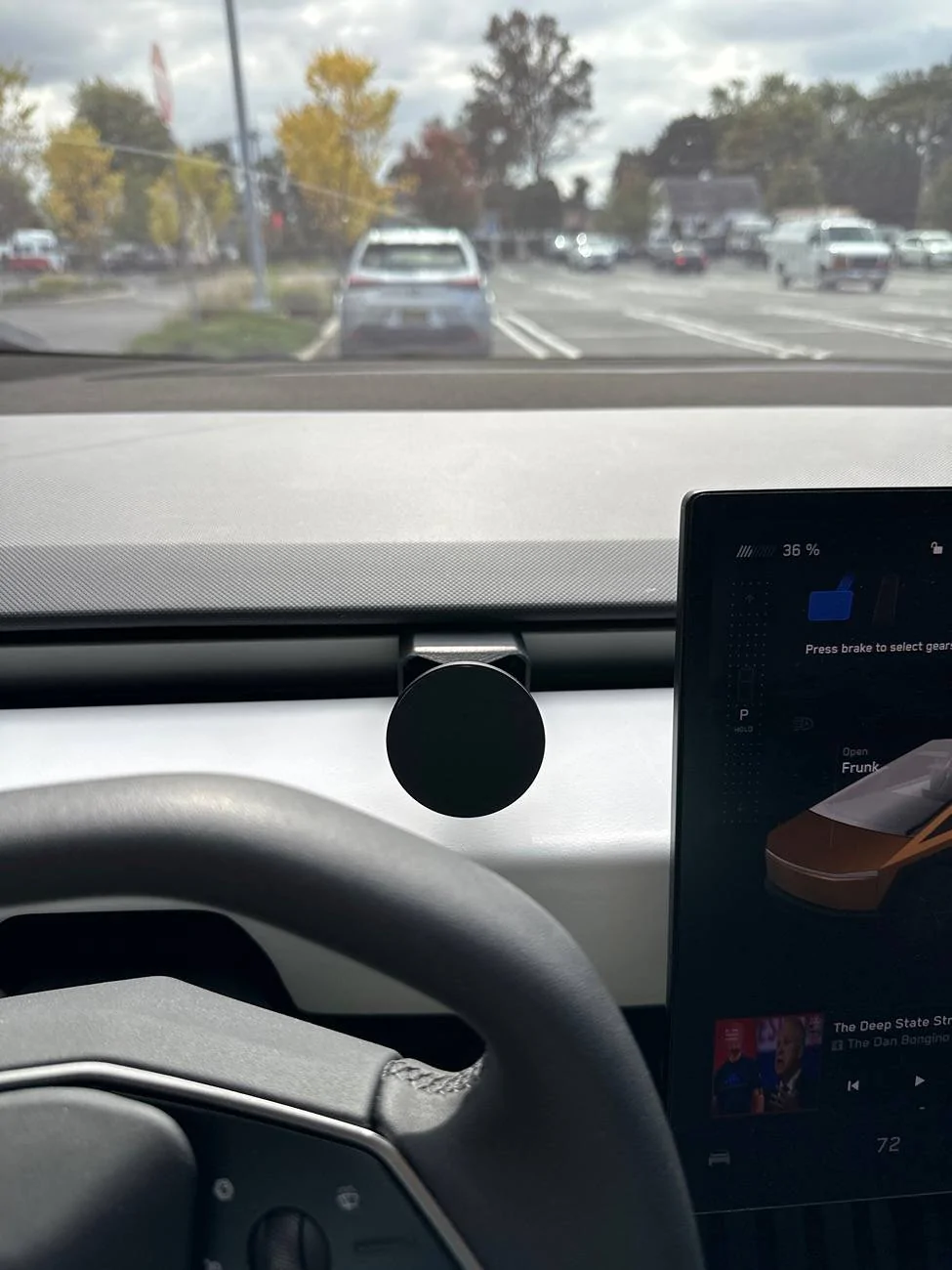 Tesla Roadster 2nd gen Cybertruck telephone mount? imag