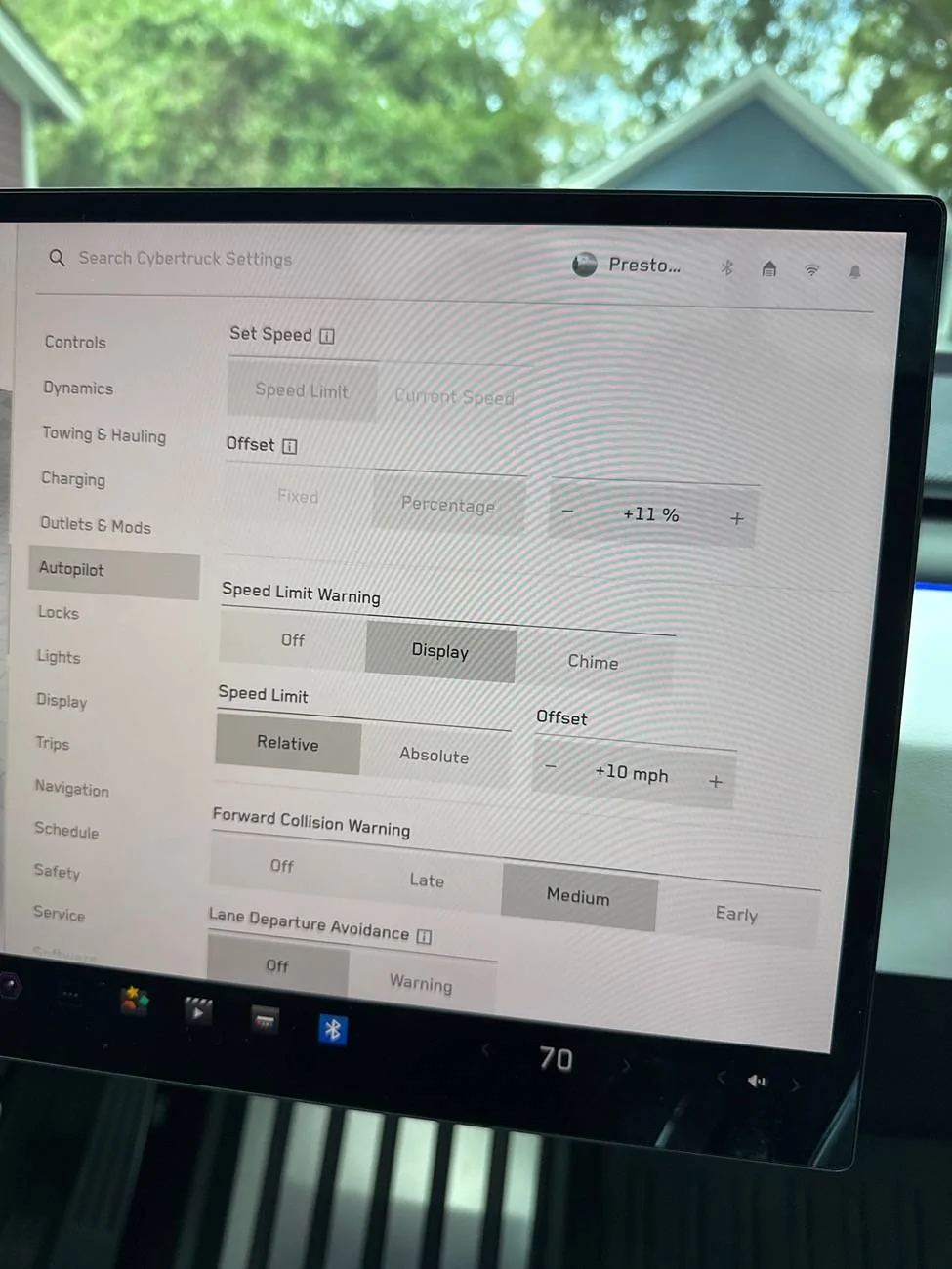 Tesla Roadster 2nd gen FSD = 👎 (right now) imag