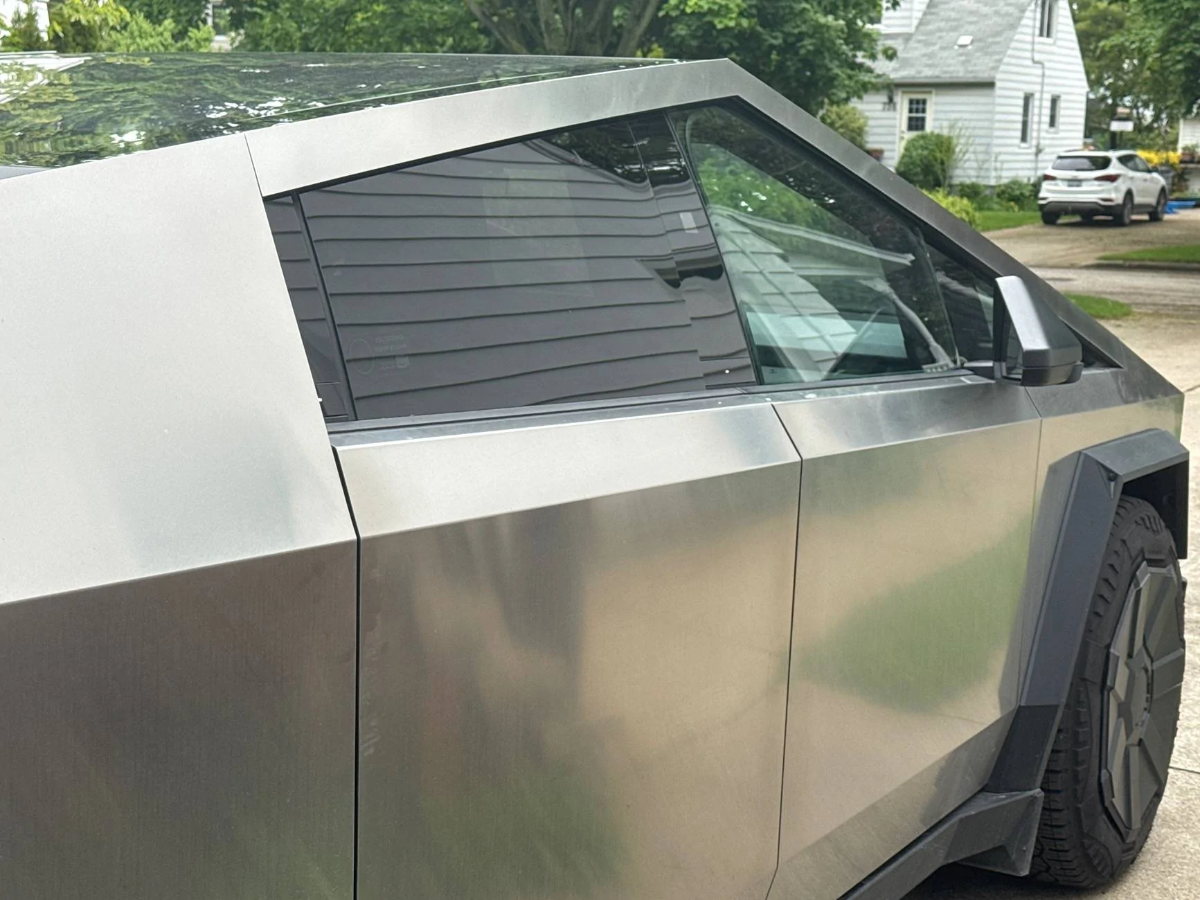 Tesla Roadster 2nd gen Cantrail Recall Done imag