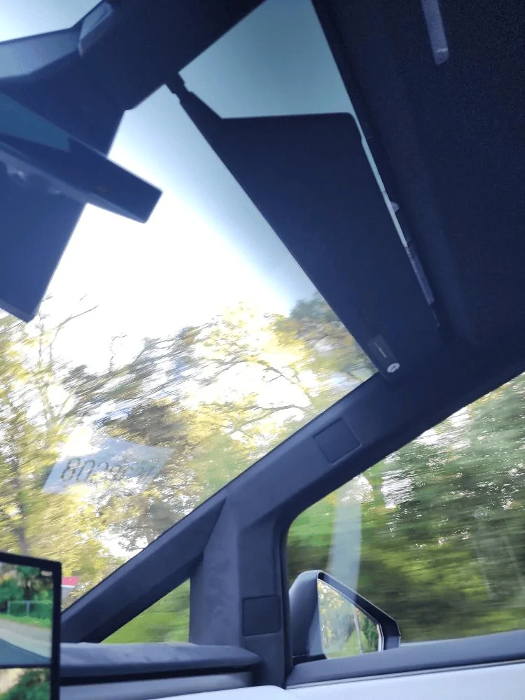 Tesla Roadster 2nd gen Removing sun visors to show whole windscreen IMG_0012