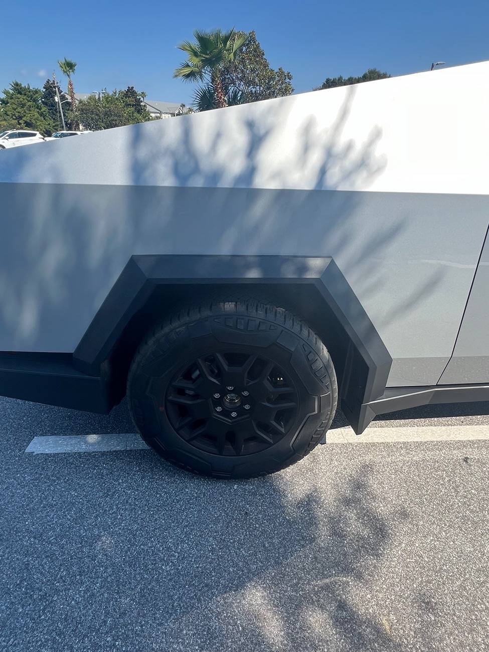 Tesla Roadster 2nd gen Suspension issue AGAIN IMG_0111