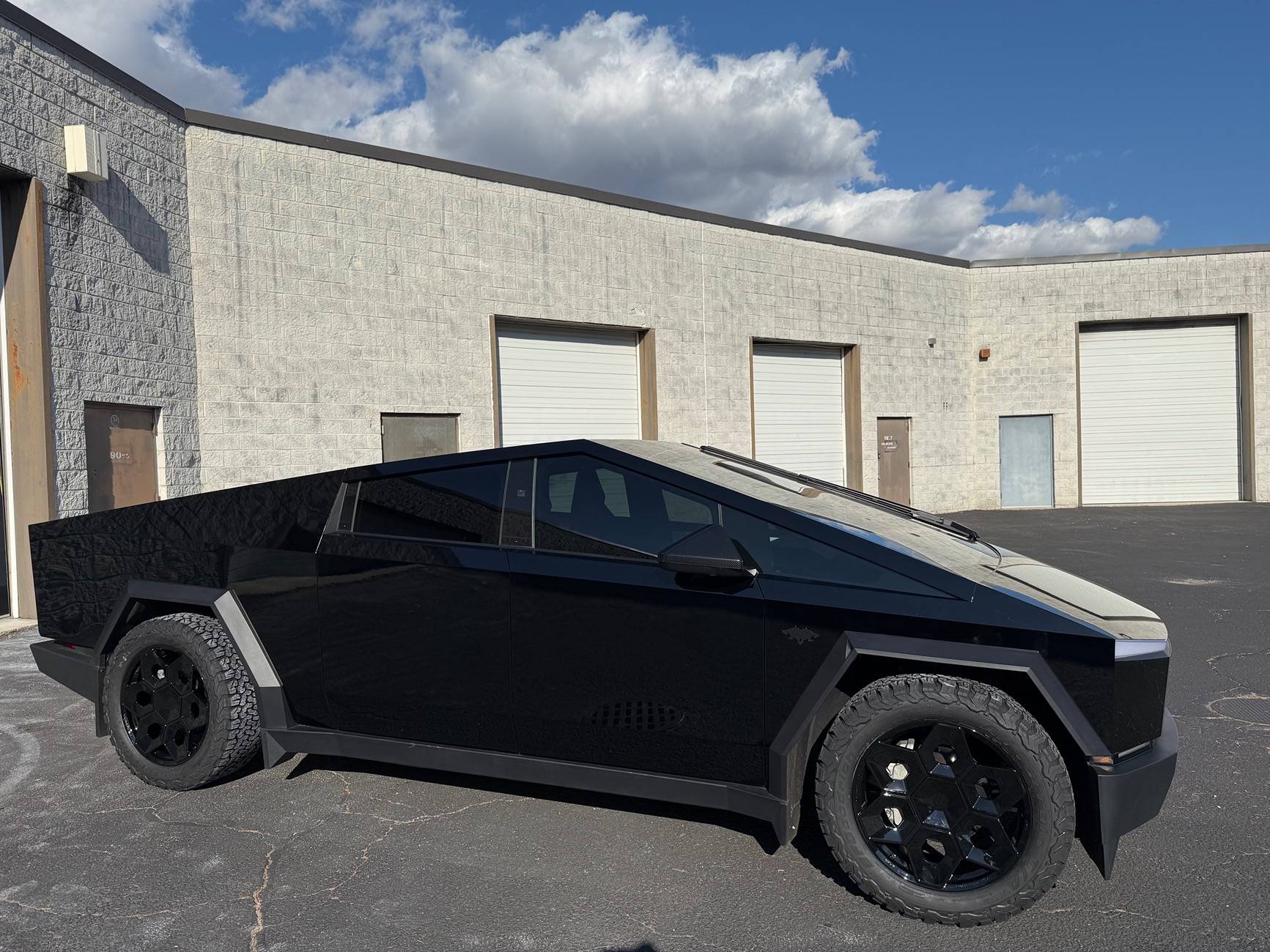 Tesla Cybertruck BLACK Vinyl Wrap & PPF Cybertruck -- Photos & Videos IMG_0120