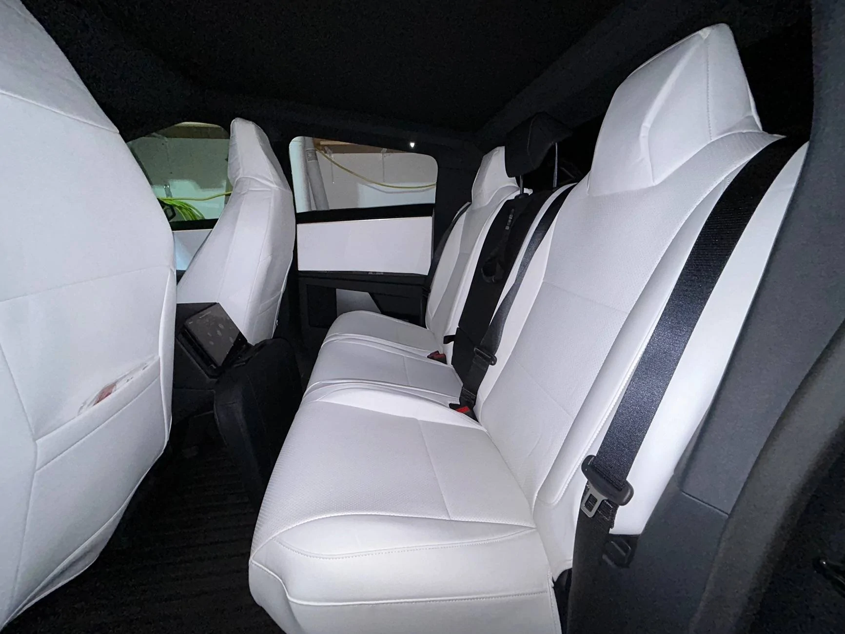 Tesla Roadster 2nd gen White seat covers from Elecfresh IMG_0267
