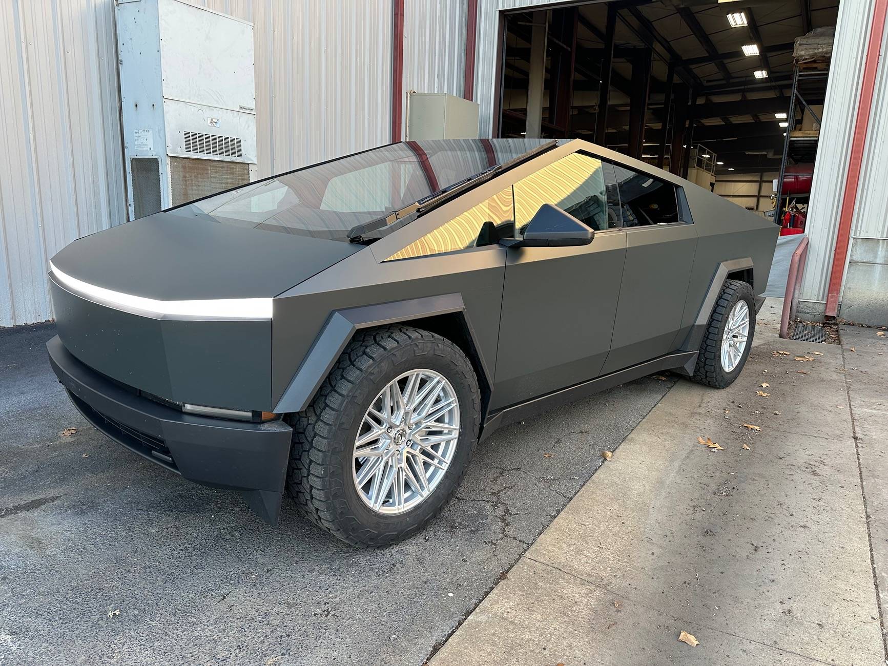 Tesla Roadster 2nd gen Cybertruck Aftermarket Wheels & Tires Photos + Info Compilation IMG_0424