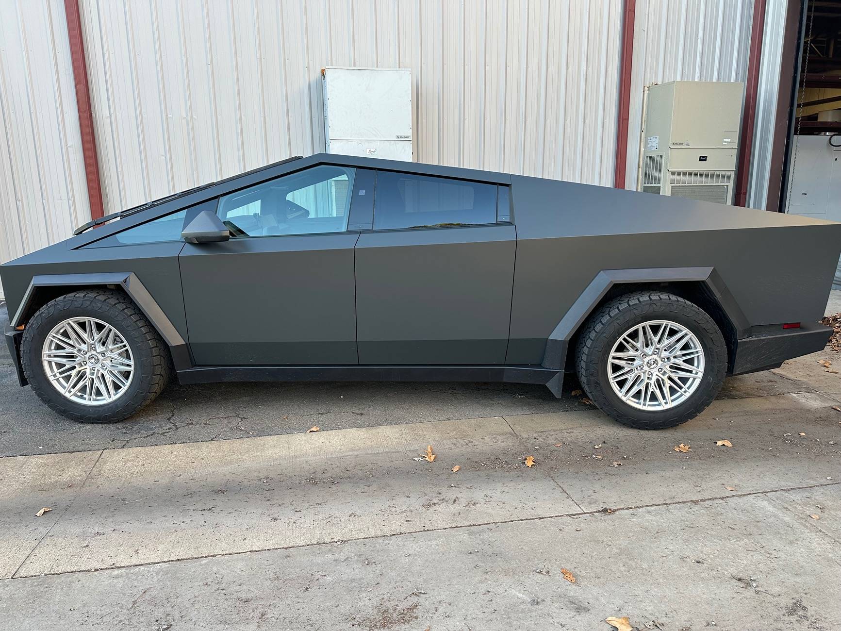Tesla Roadster 2nd gen Cybertruck Aftermarket Wheels & Tires Photos + Info Compilation IMG_0427